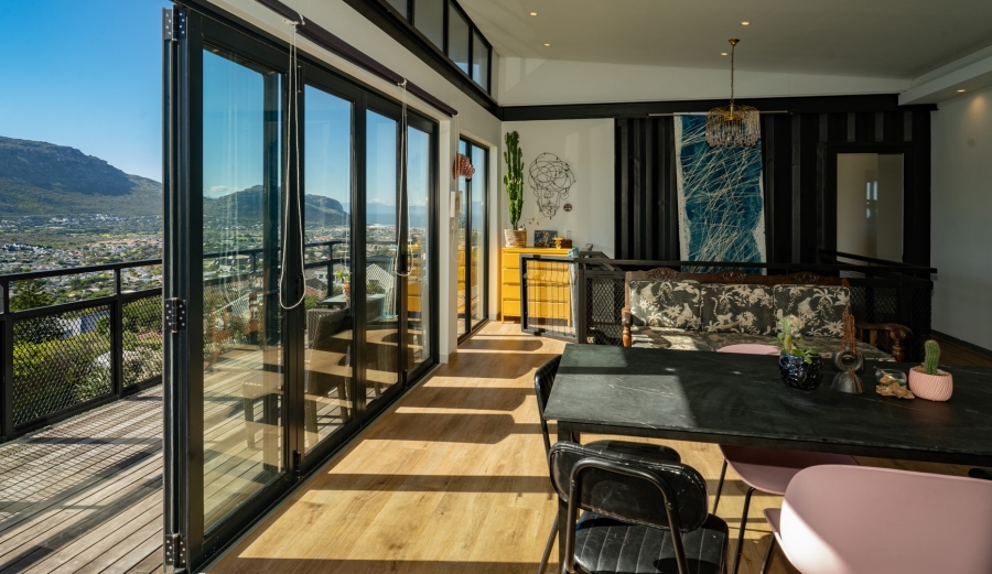 4 Bedroom Property for Sale in Fish Hoek Western Cape